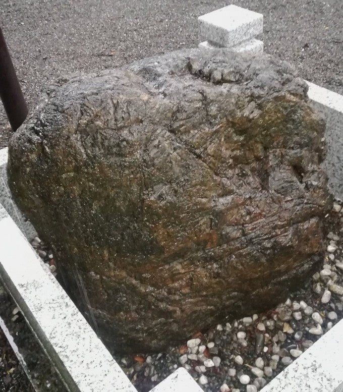 伊和神社 鶴石 パワースポット