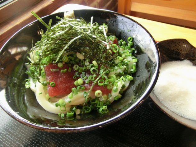 手打うどん 三徳　うどん