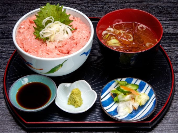 秋田 海鮮丼 男鹿ジャン