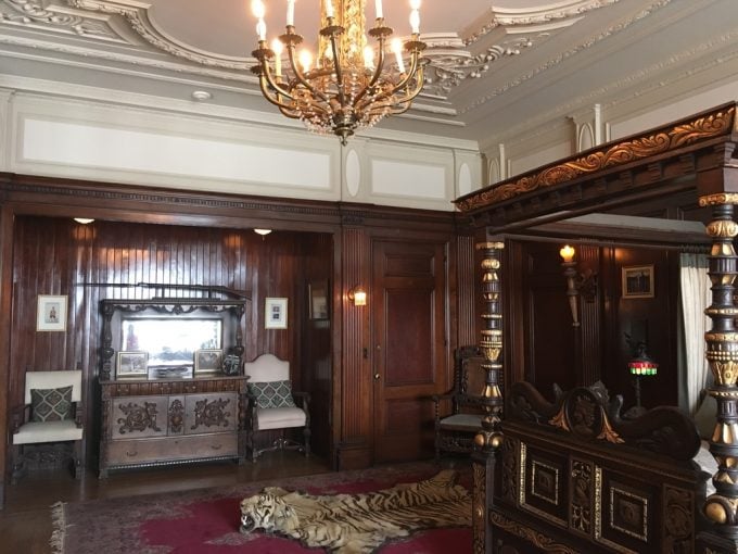 Casa Loma room3