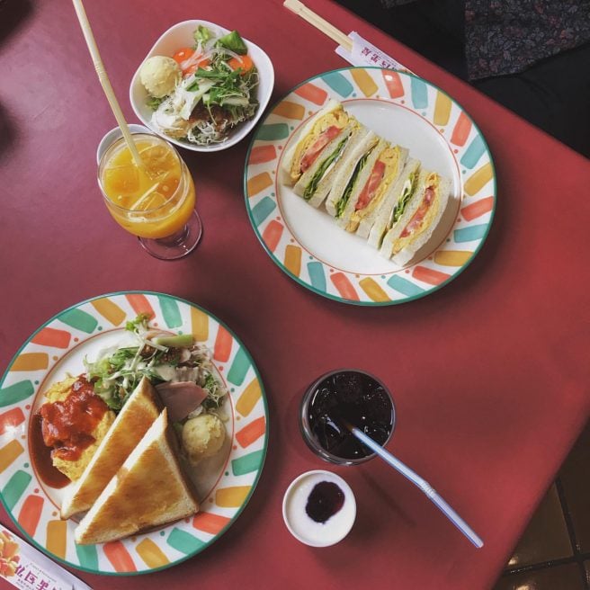 仏区里屋
