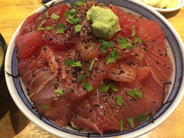 札幌海鮮丼 まぐろ屋