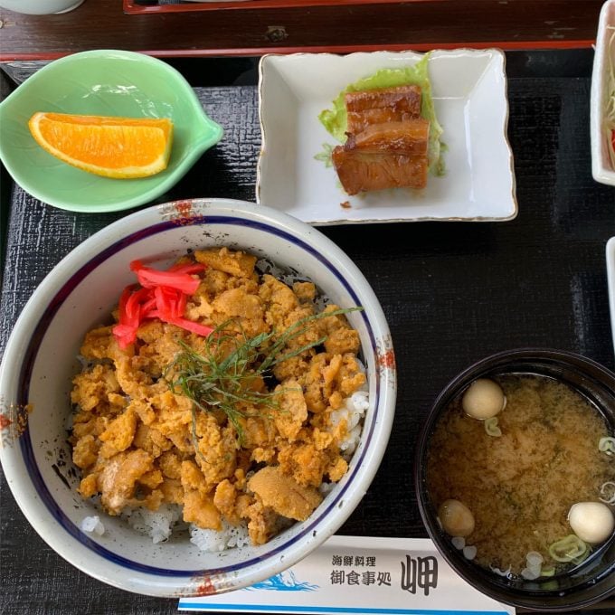 岩手 海鮮丼 お食事処岬