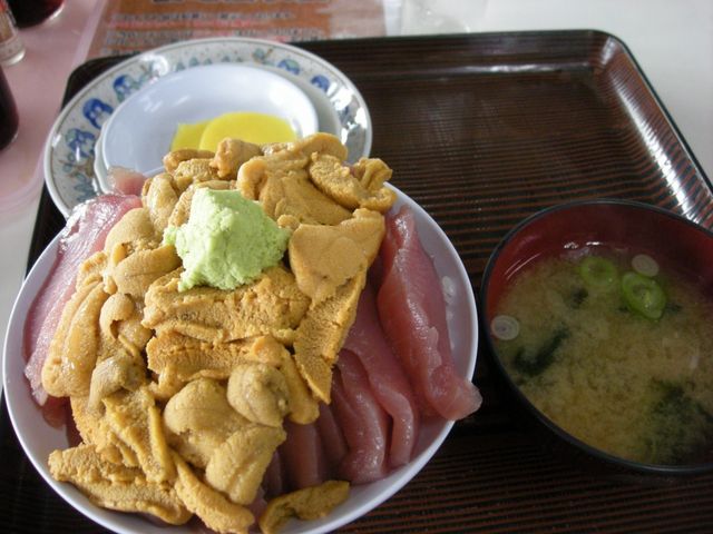 青森海鮮丼 鶴亀屋食堂