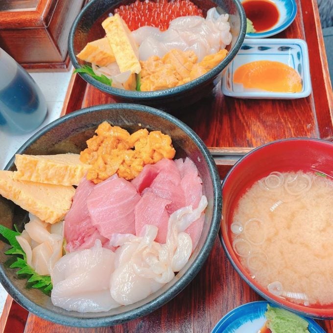 青森海鮮丼 丸青食堂
