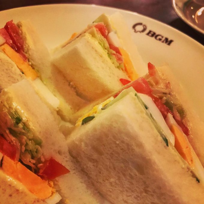 朝食