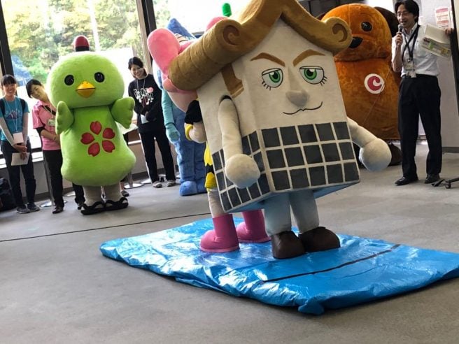 岡山県 ゆるキャラ　シラカベーノ