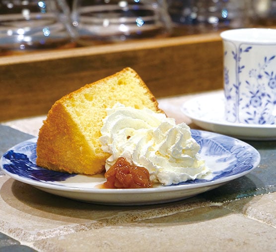 秋田人気カフェ シフォンケーキ