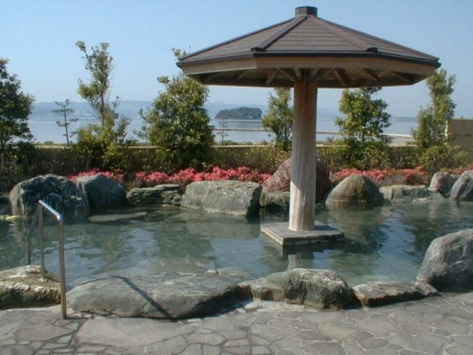ひょっこり温泉 島の湯
