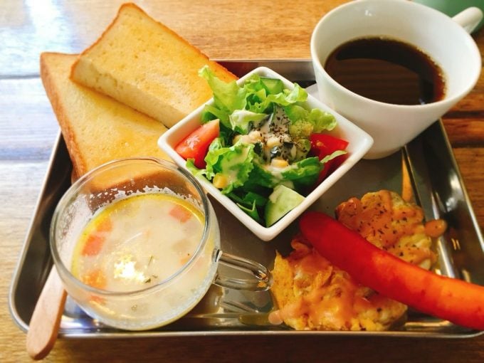 カフェ朝食