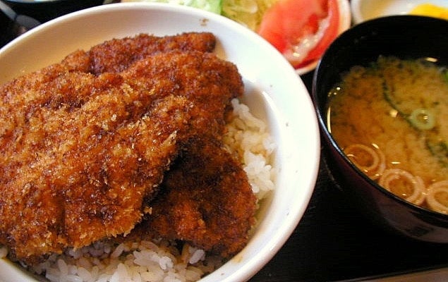 ソースカツ丼とは？