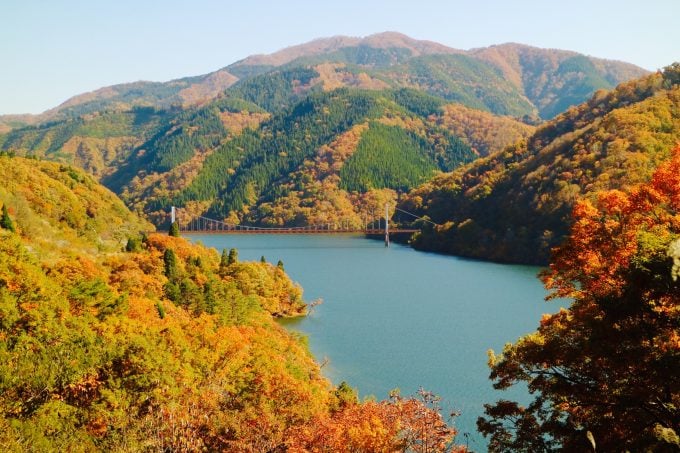 九頭竜湖