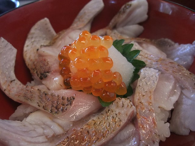 能登海鮮丼 みとね