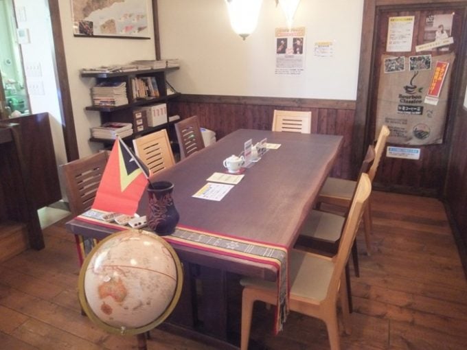 秋田人気カフェ KOW