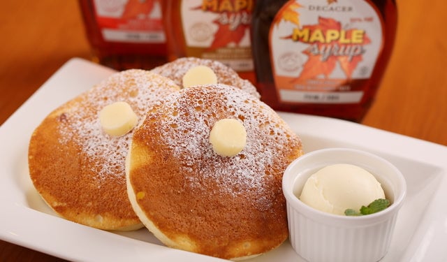 リコッタチーズを贅沢に使用したスペシャルパンケーキ